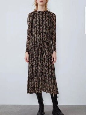 Zara Black Floral Long Sleeve Midi Dress with a tiered skirt Size Small